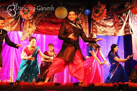  Gala Night with Ganesh: A Bollywood Bonanza of Music, Dance, and Unexpected Twists!